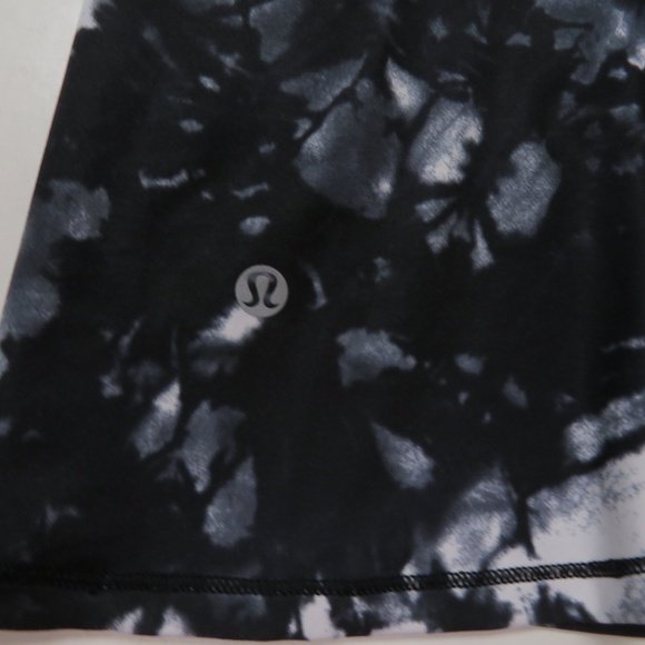 Lululemon Rise and Flow Dusk Dye Tank Top Sz 4 - Picture 2 of 5